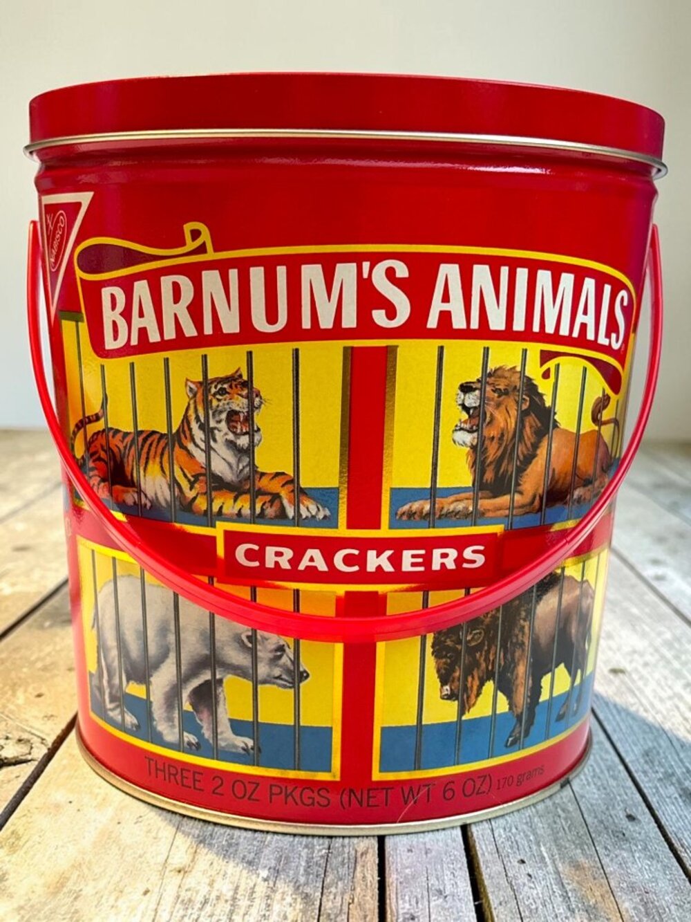 Barnums Animals Crackers Collectible Tin 6 Oz Nabisco 1991 Circus-Themed Design